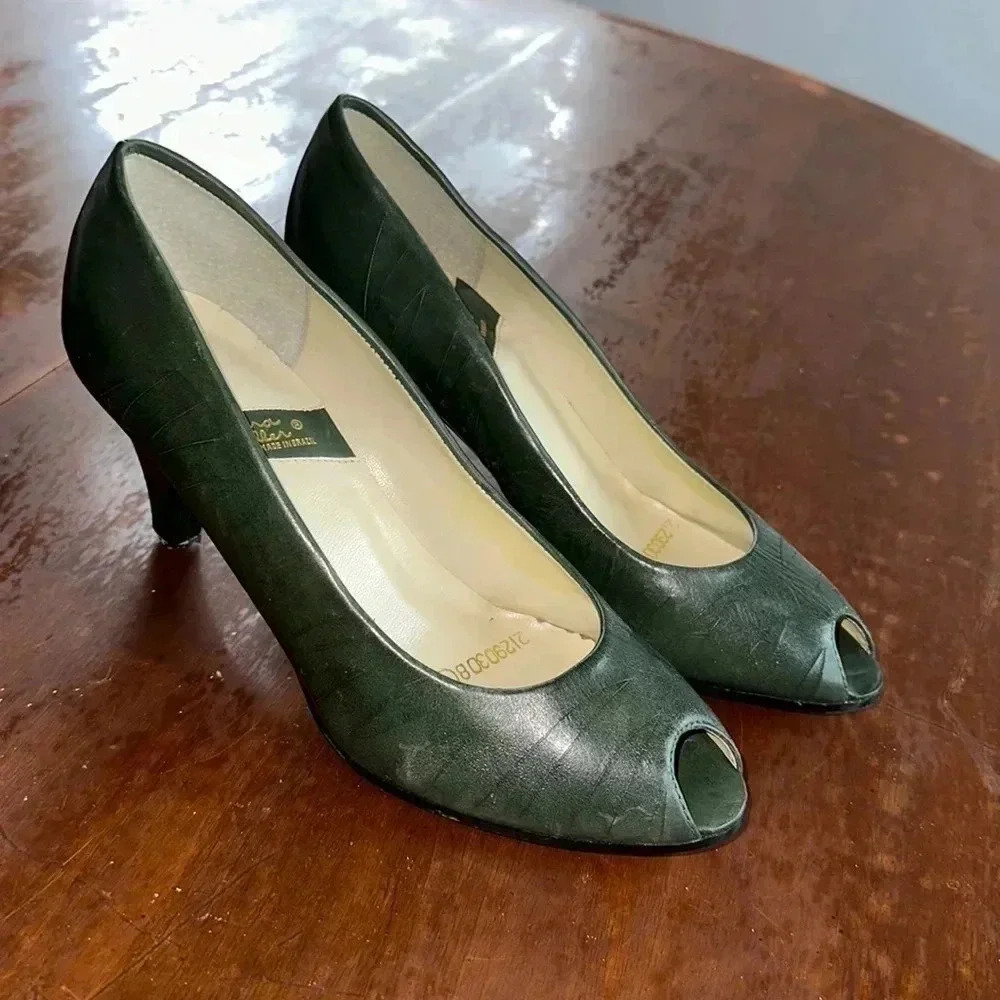 Vintage Sandra Miller Peep Toe Green Heels Size 7.5